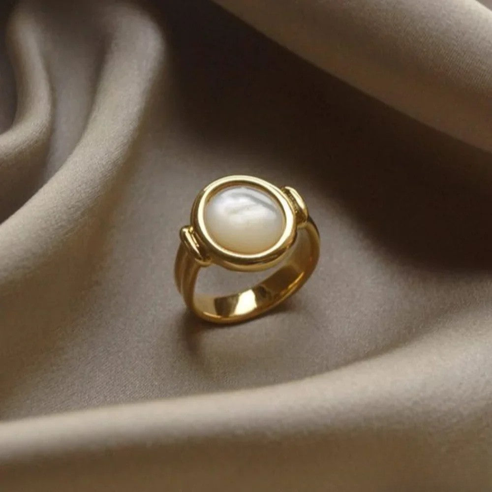 Anel Elegante de Pérolas
