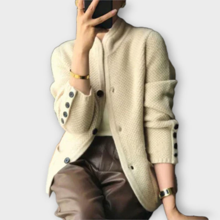 Alissa - Cardigan Estiloso e Confortável