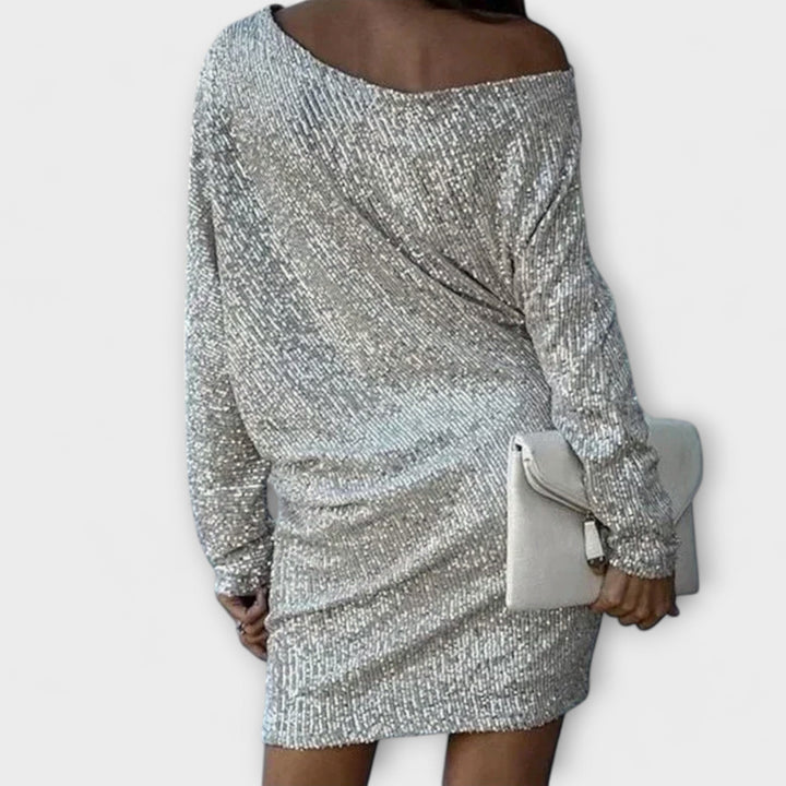 Vestido de festa com lantejoulas e contraste