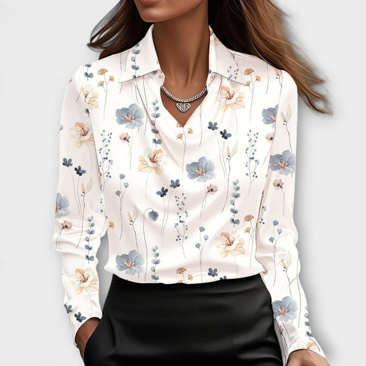 Blusa brilhante com gola franzida