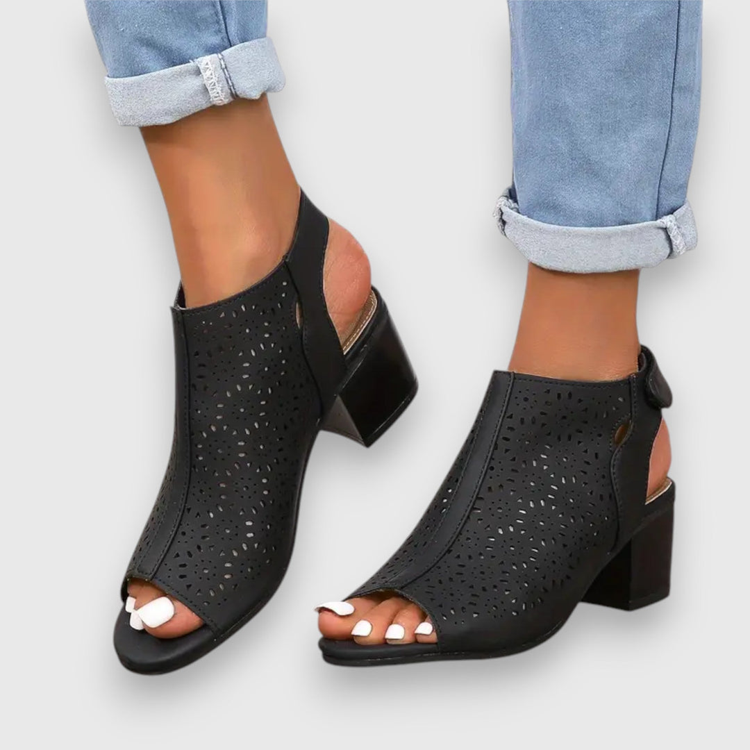 Clara – Sandálias Mira