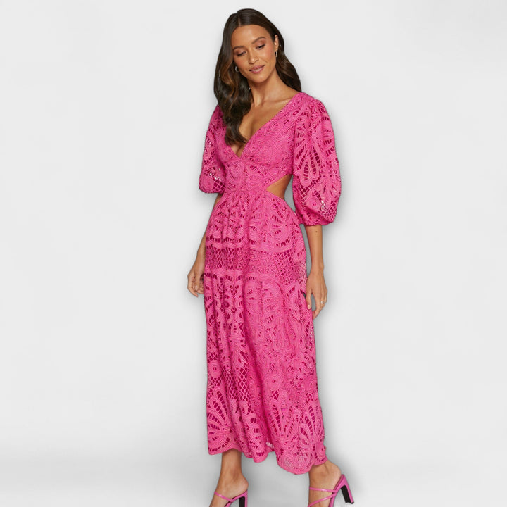 Vestido elegante com detalhes delicados