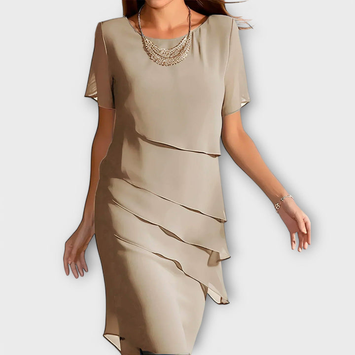 Katharina - Vestido Estiloso e Ajustado