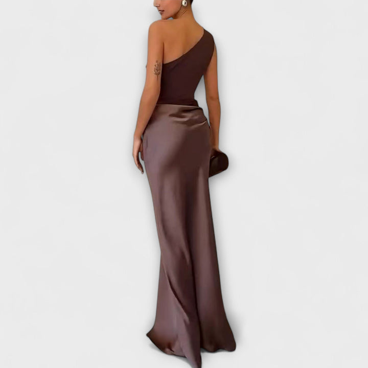 Vestido Maxi Plissado de Um Ombro Elegante