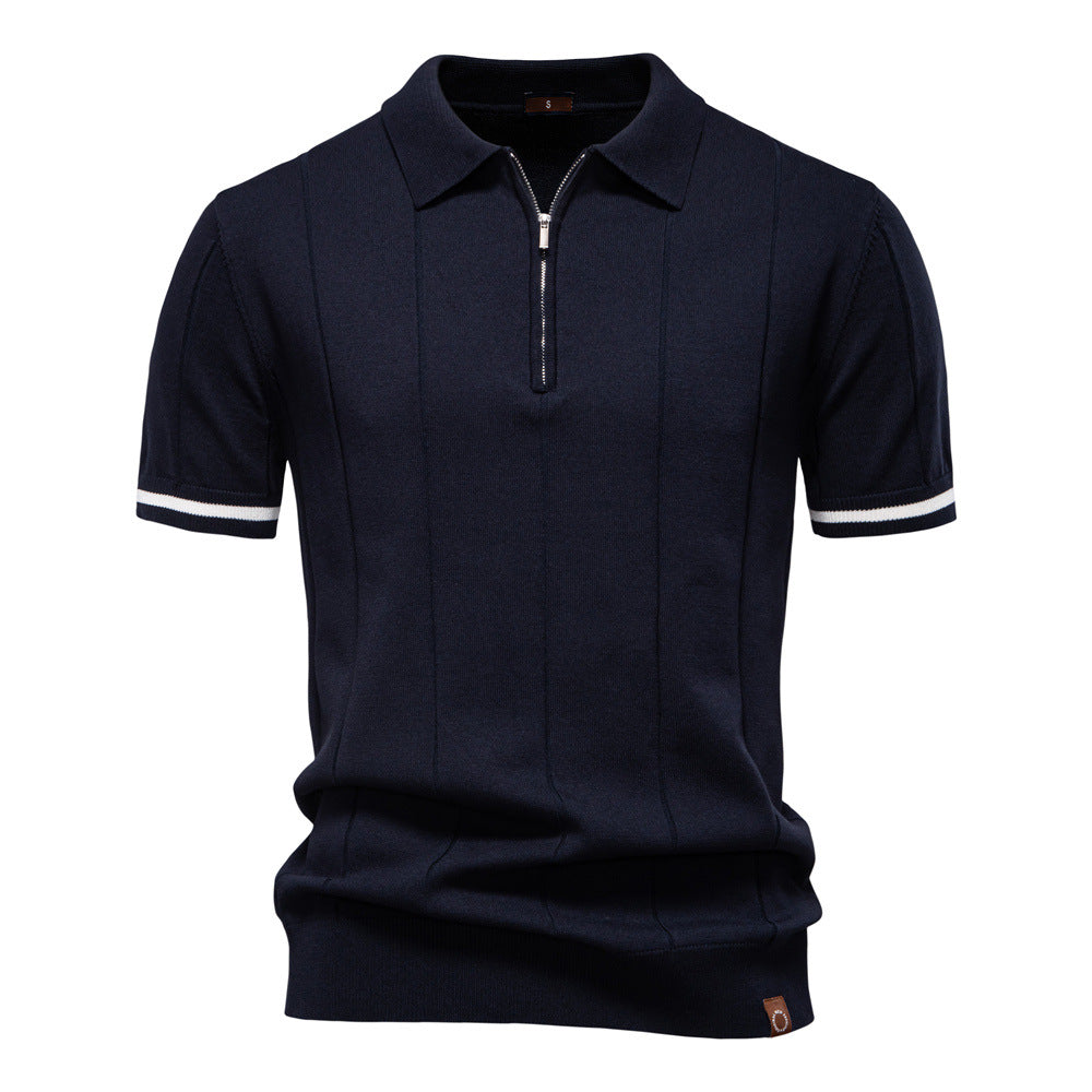 Camisa Polo com Meio Zíper – Textura Vertical e Praticidade ao Vestir