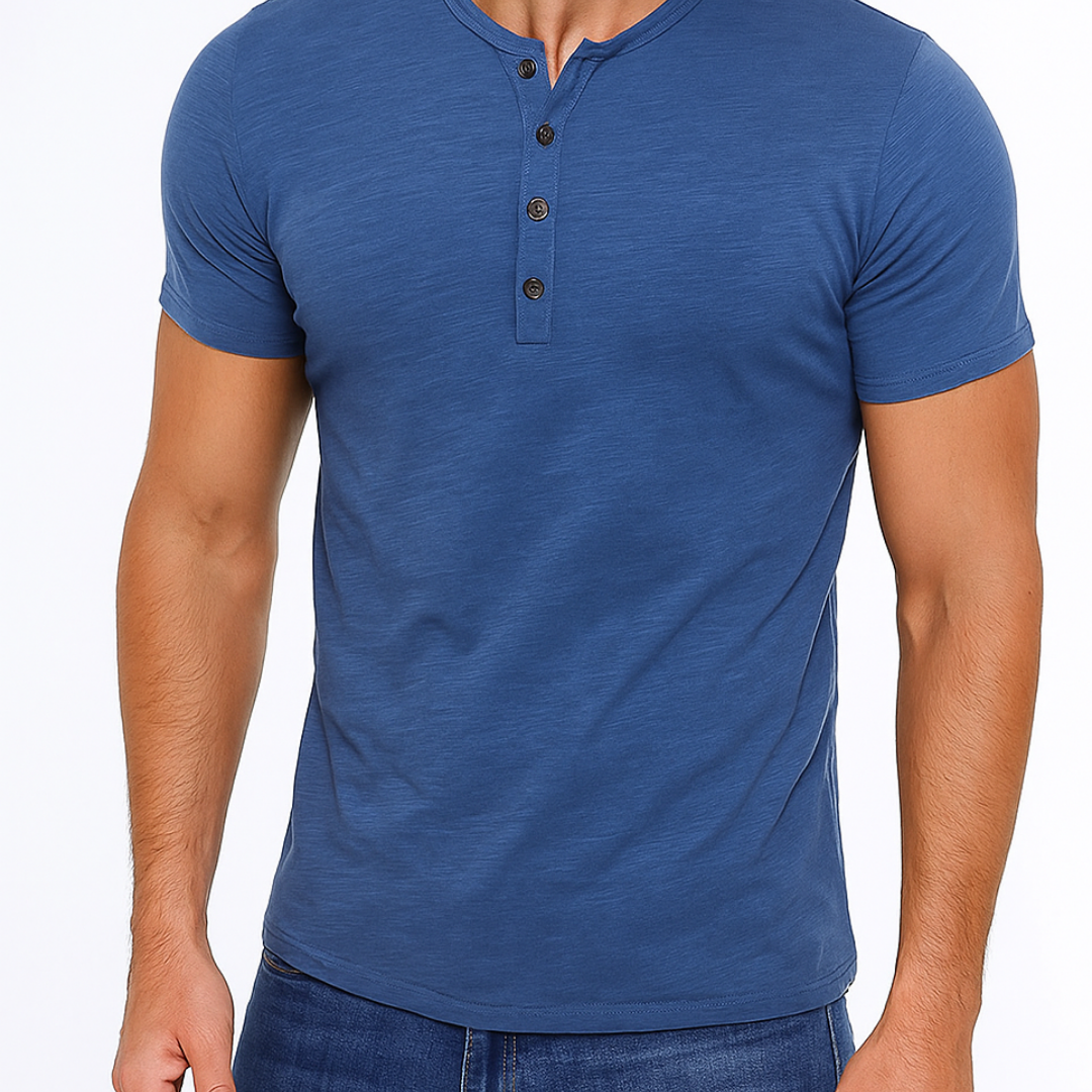 Camisa Henley com Gola de Botões e Camadas Inferiores Lisos