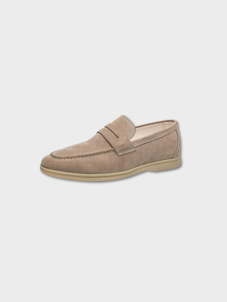 Vintage Slip-On Moccasins with Cushioned Sole