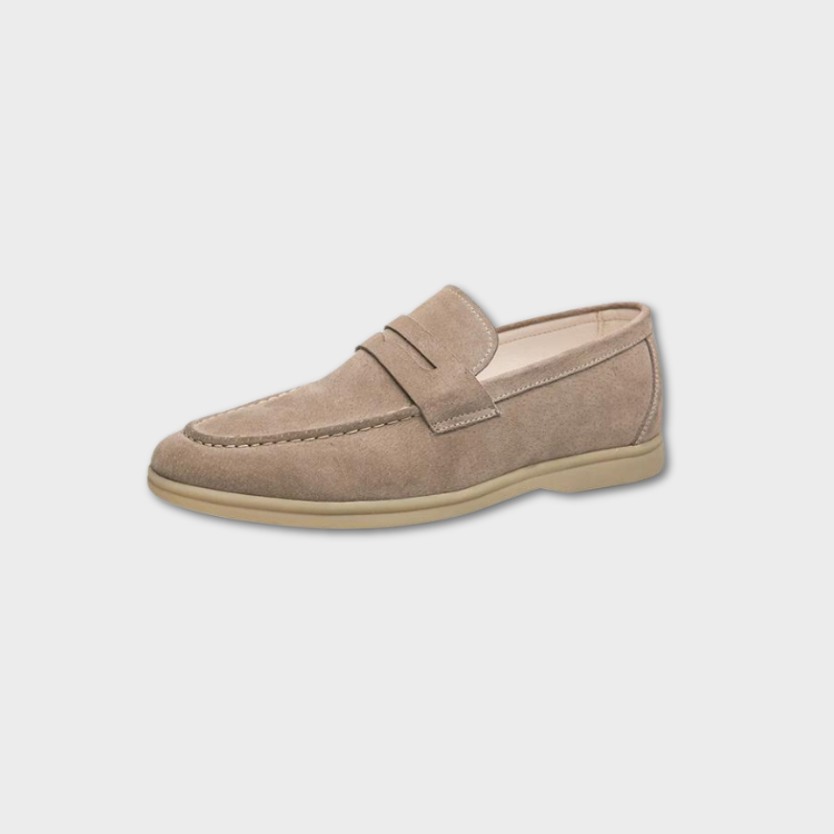 Vintage Slip-On Moccasins with Cushioned Sole