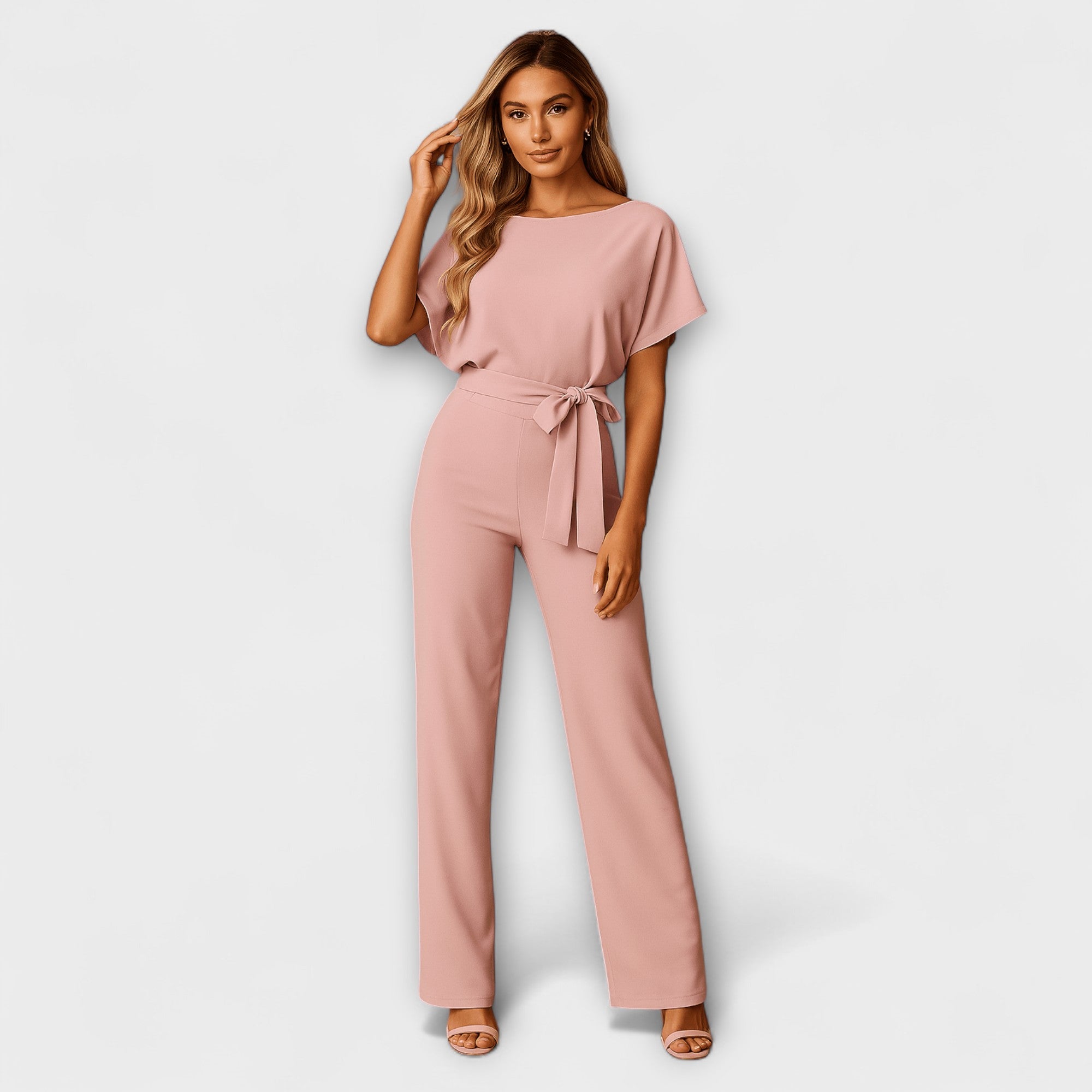 Mira - Macacão Feminino com Cinto de Laço