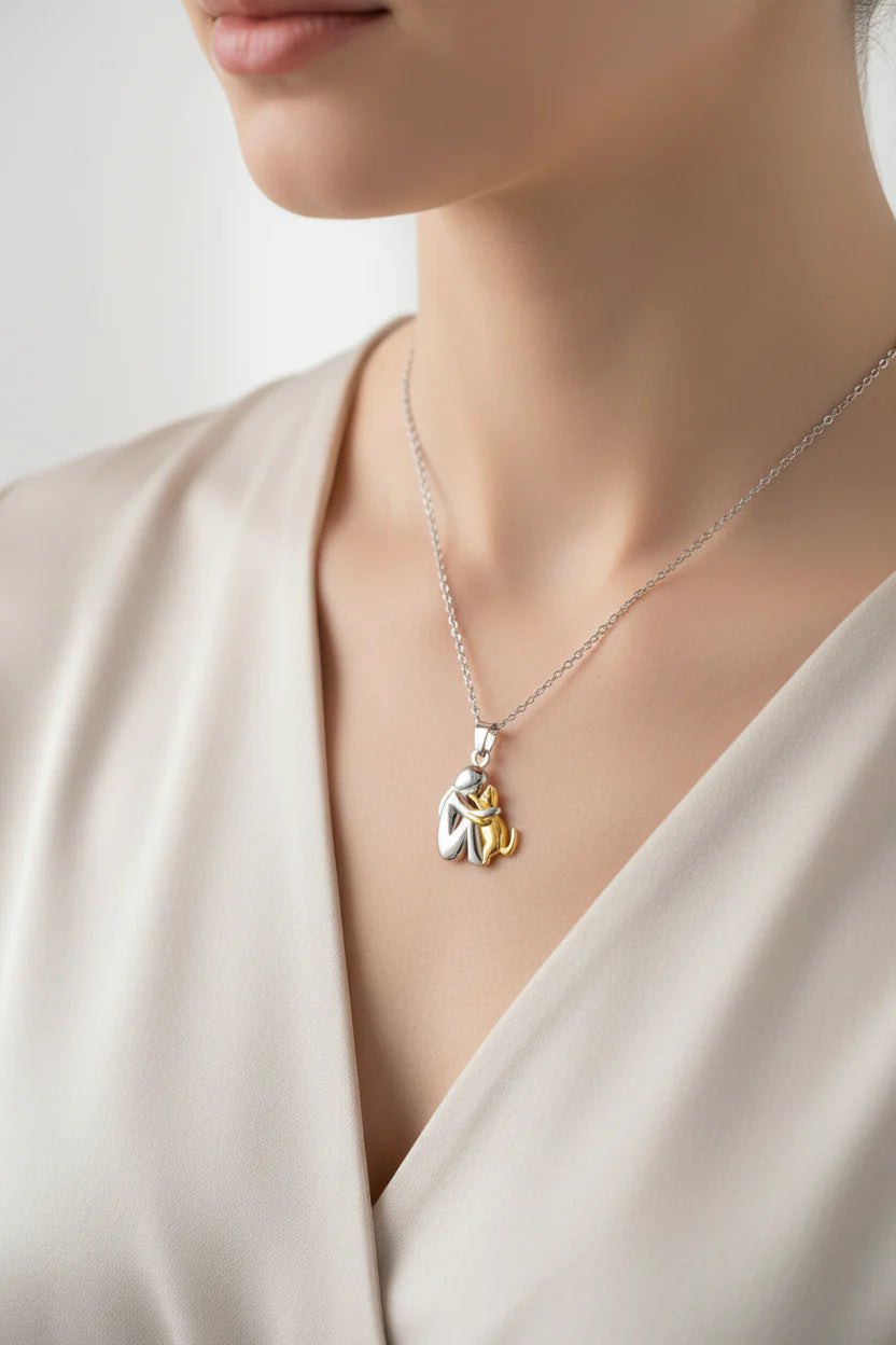 Lili| Colar com pendente em forma de gato