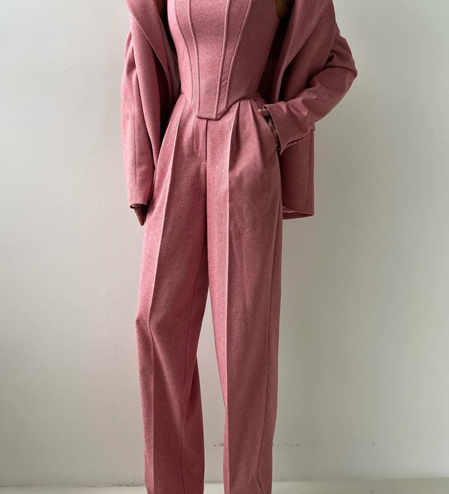 Diana - Conjunto Três Peças com Blazer de Dupla Fileira