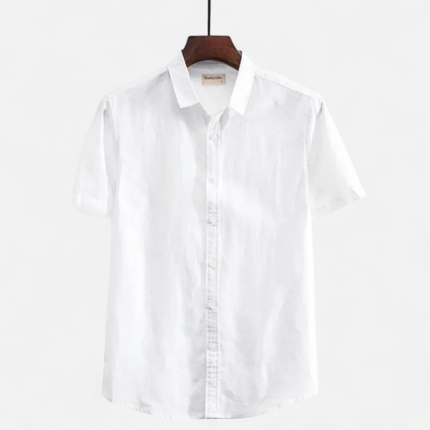 Camisa Leve com Botões e Ventilação Confortável