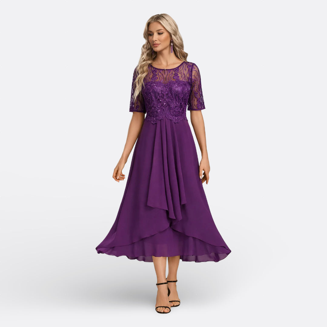 Mariana - Vestido de Renda e Manga Curta