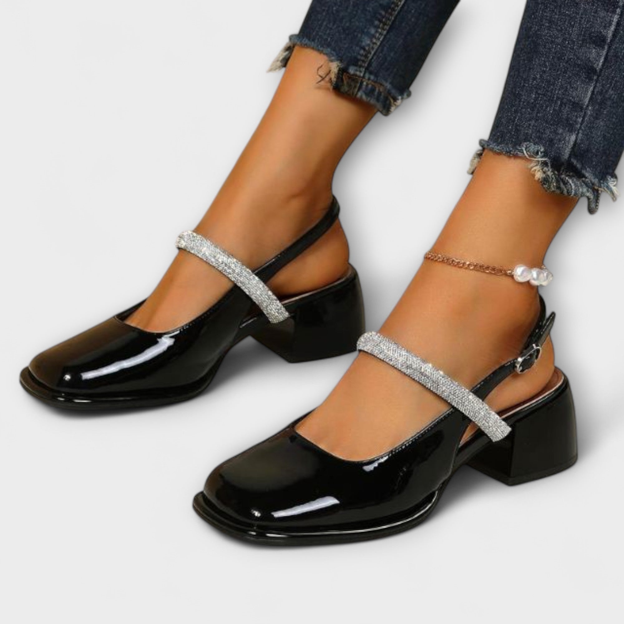 Clara - Sapato Tira Brilhante e Salto Bloco