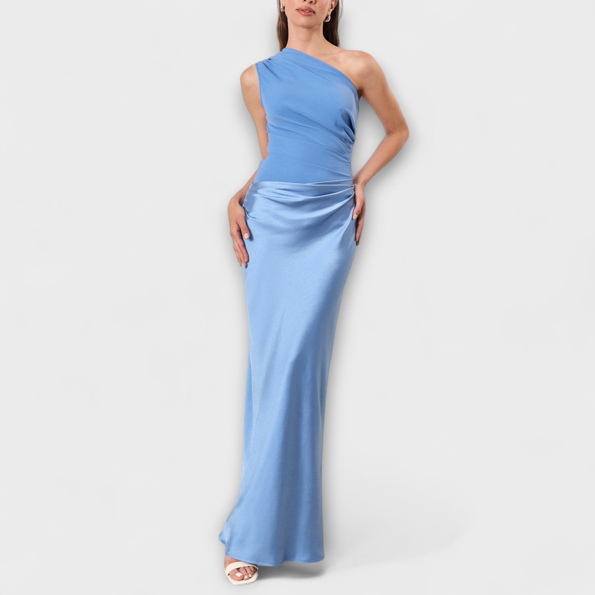 Vestido Maxi Plissado de Um Ombro Elegante