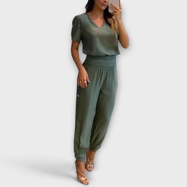 Irmelin – Conjunto Elegante com Top e Calças