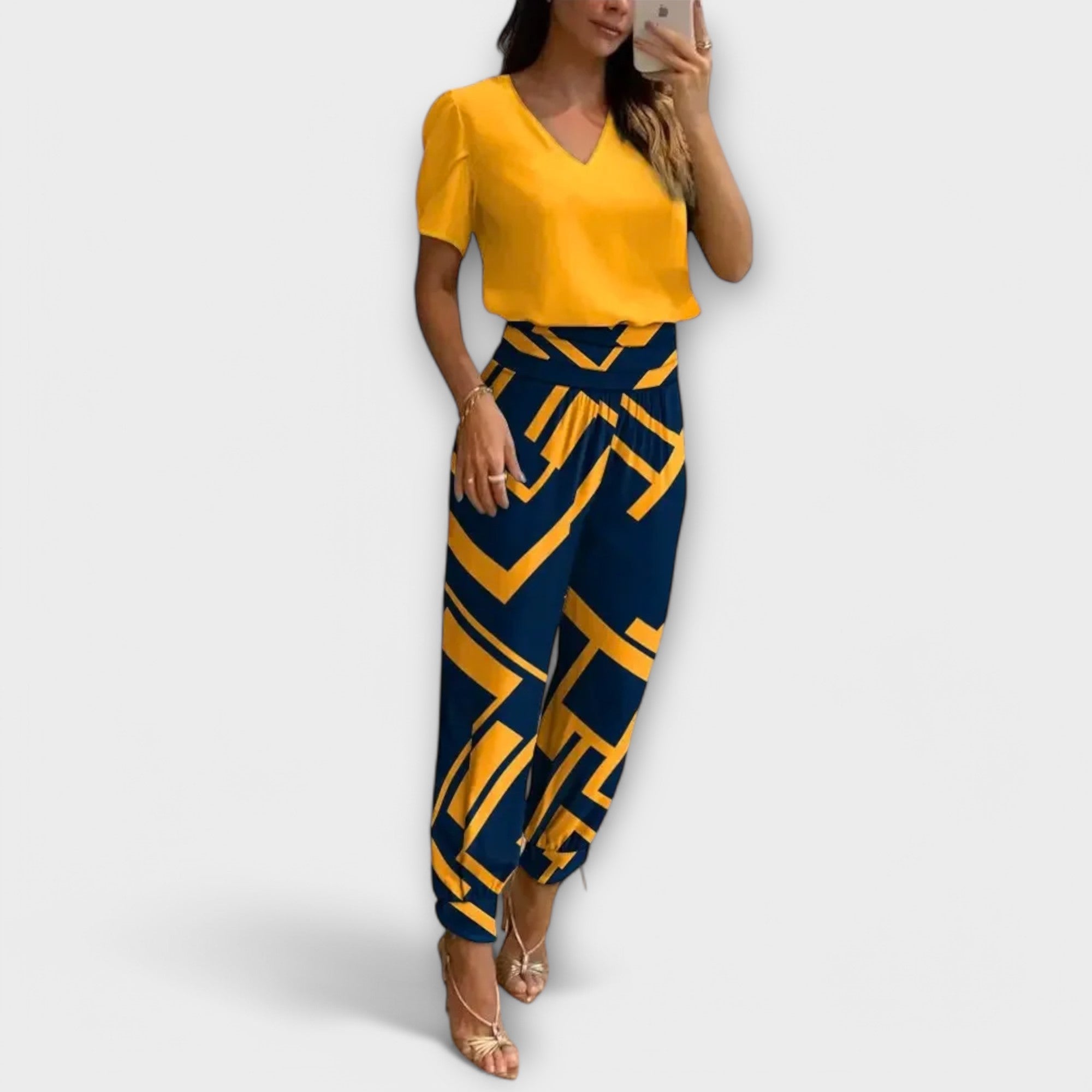 Irmelin – Conjunto Elegante com Top e Calças