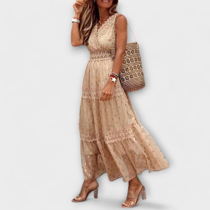 Lola - Vestido Maxi com Renda Boho